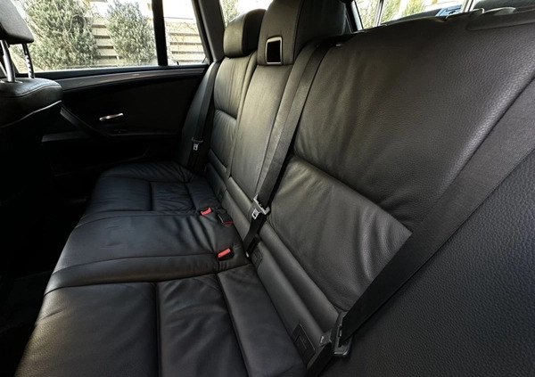 BMW Seria 5 cena 26900 przebieg: 233830, rok produkcji 2008 z Szczecin małe 781